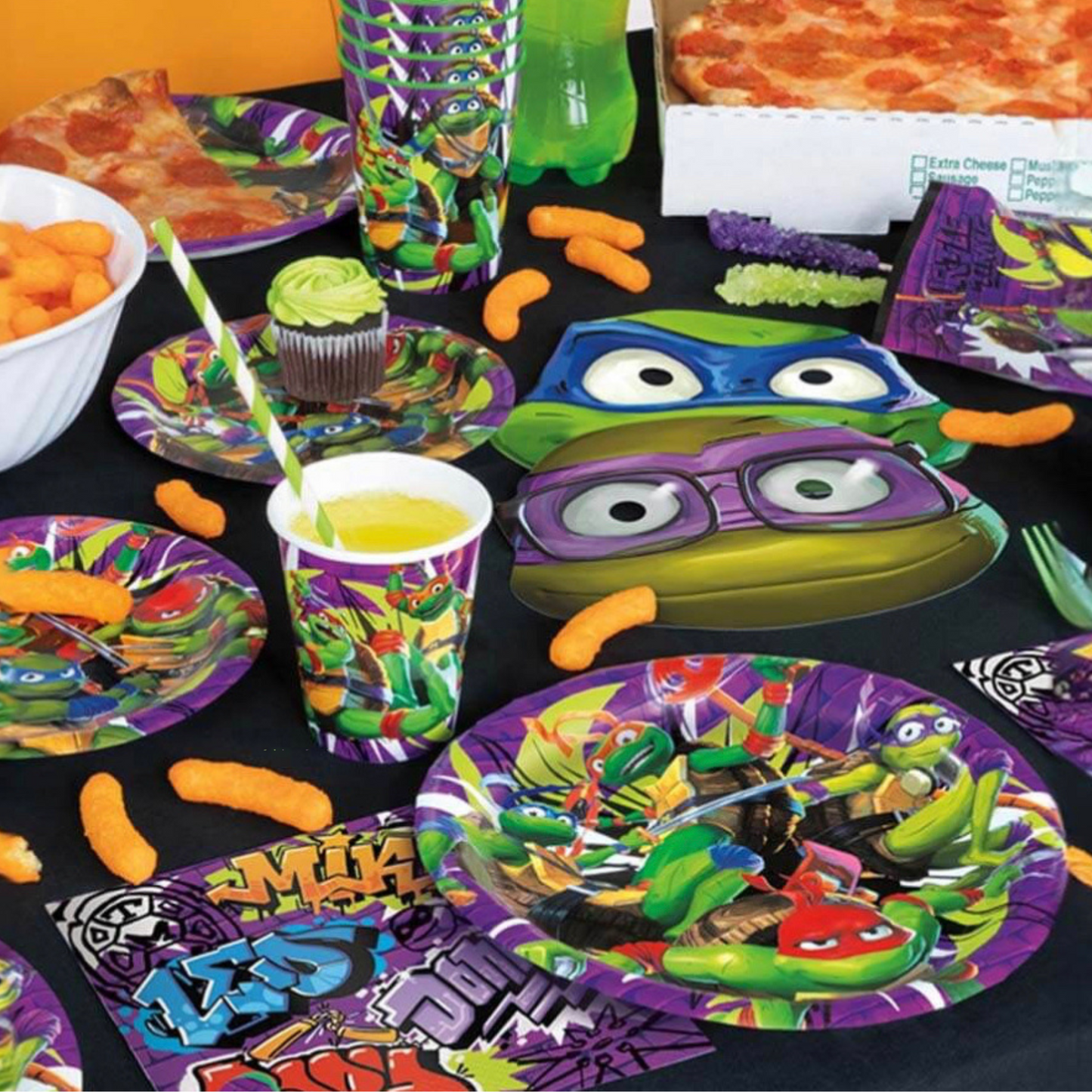 7 inch TMNT MUTANT MAYHEM ROUND DESSERT PLATES (8 PK)