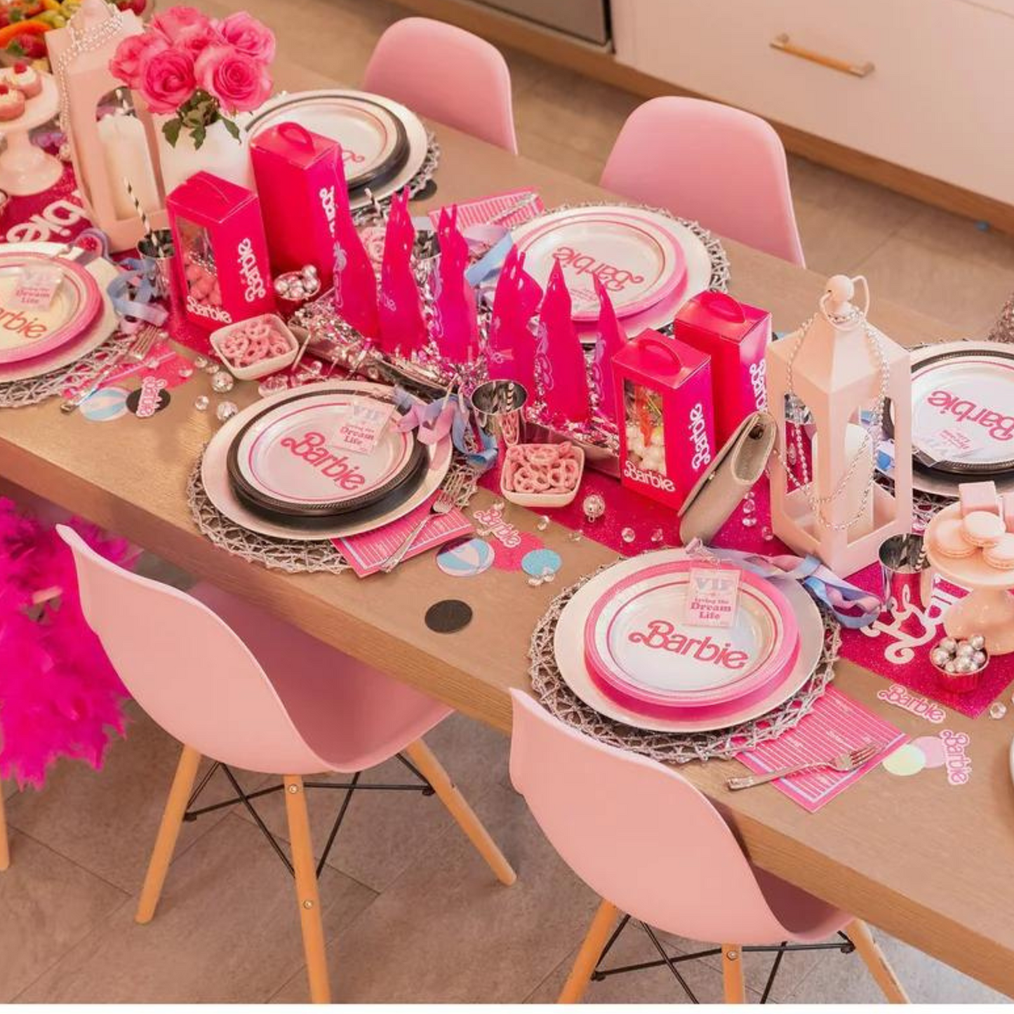 Pink Malibu Barbie 7" Dessert Plates