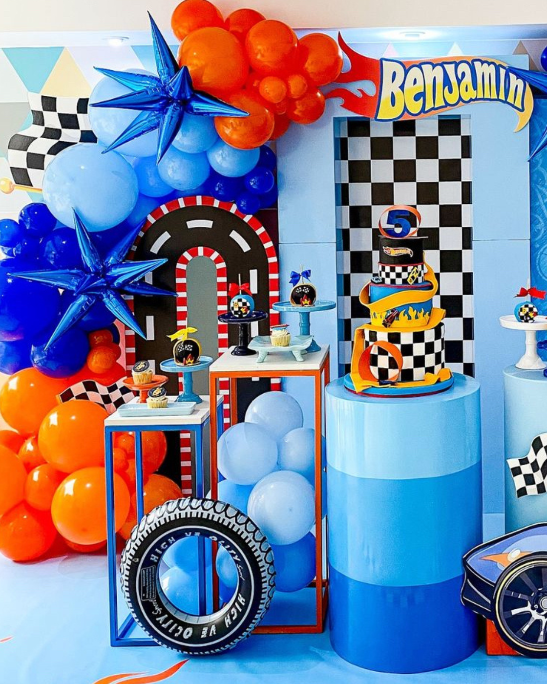Hot Wheels Balloon Garland Kit – Race Car Birthday Party Decorations