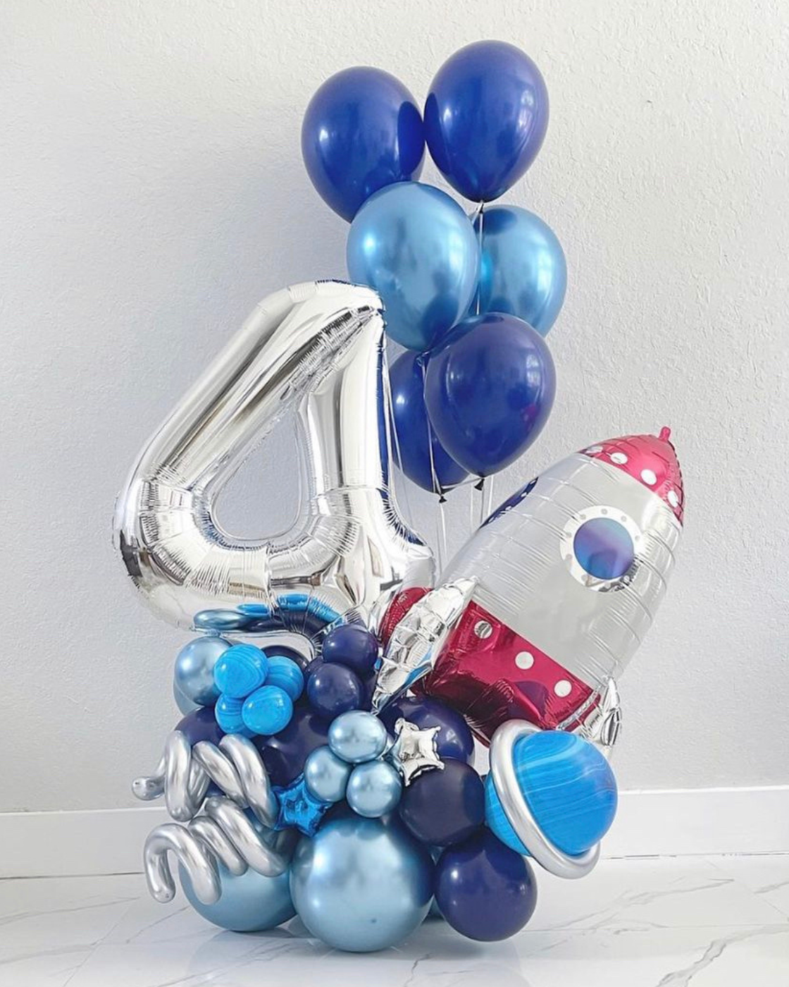 ROCKET BALLOON BOUQUET