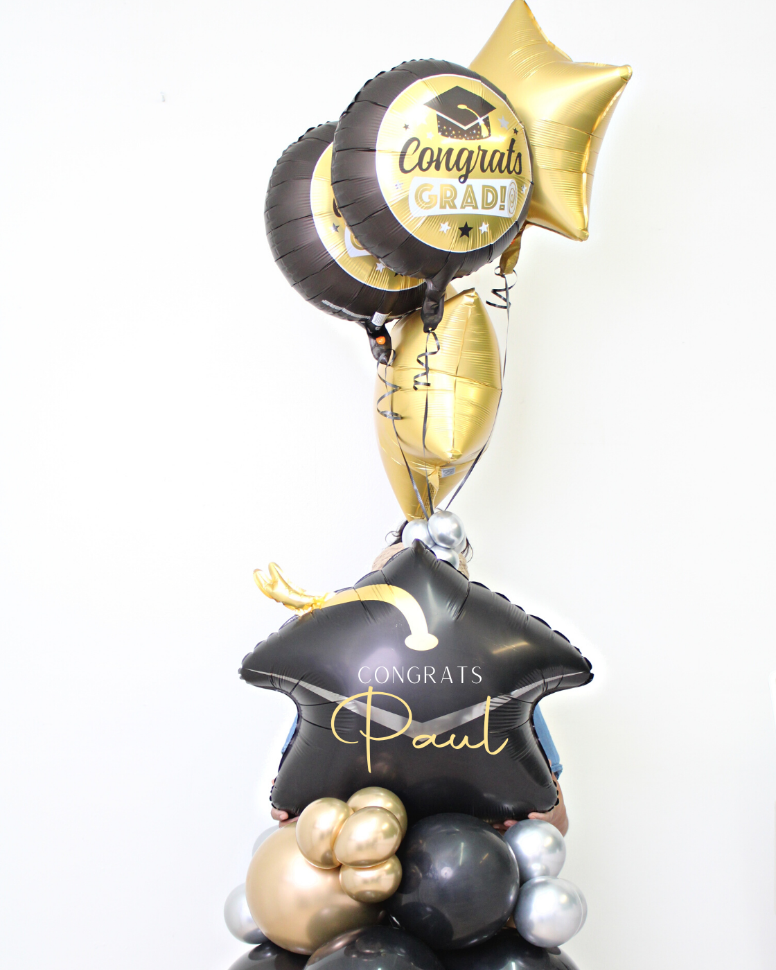 Grad Hat Black and Gold Balloon Bouquet